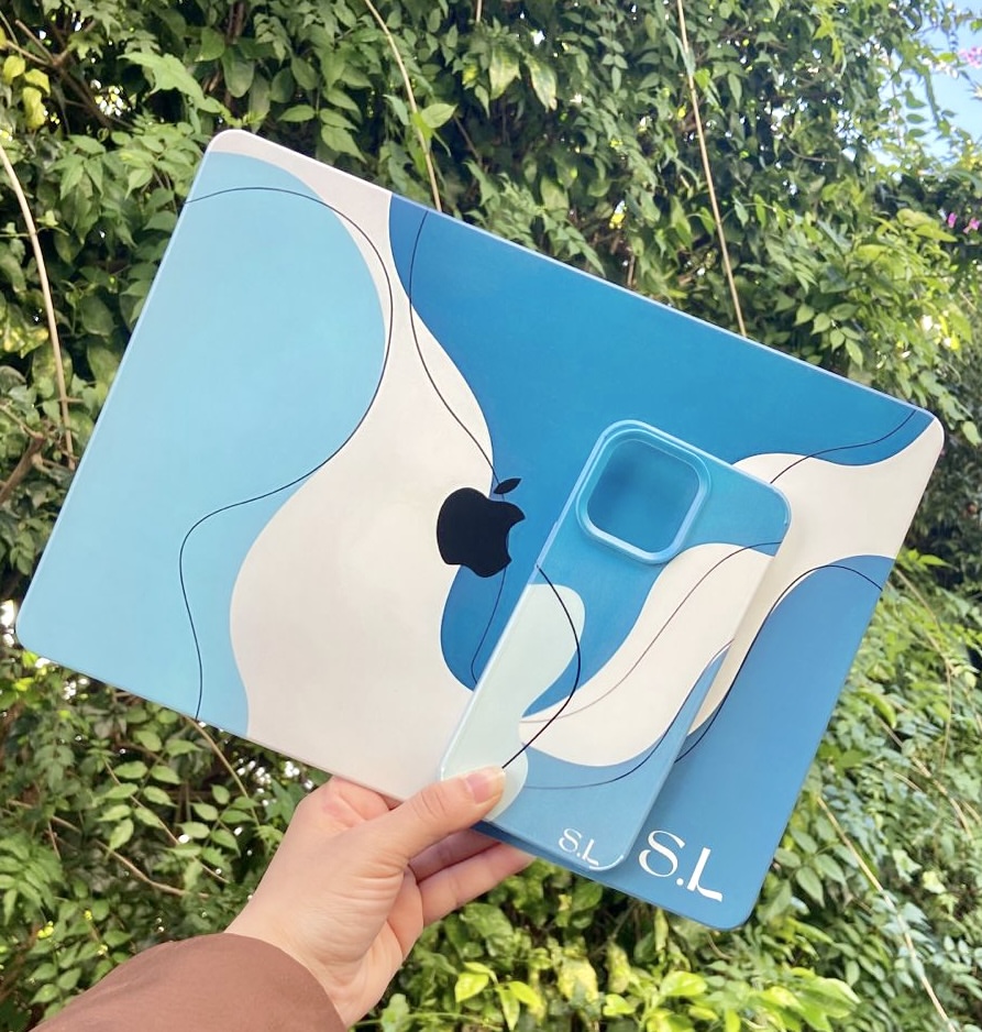 Coque MacBook CaseRoom — vue mobile